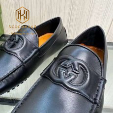 GIAY LUOI GUCCI NAM MAU DEN DA TRON KHOA CHU G KEP GLGC45 1