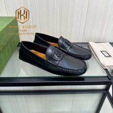 GIAY LUOI GUCCI NAM MAU DEN DA TRON KHOA CHU G KEP GLGC45 2