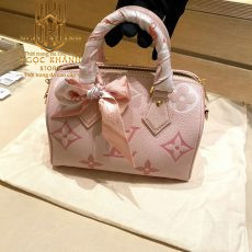 tui xach nu louis vuiton speedy bandouliere 20 mau hong hoa tiet hoa logo 1