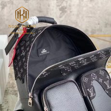 Ba lo louis vuitton mau den hoa tiet hoa den dai do 6