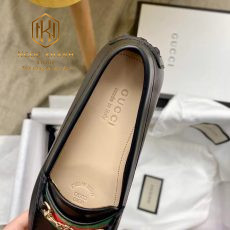 Giay luoi gucci da tron hoa tiet logo tag xanh do 2