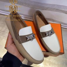 Giay luoi hermes mau be phoi trang hoa tiet khoa 1 768x1024 1