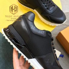 Giay nam Louis vuitton mau den hoa tiet hoa den 3