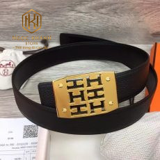 That lung nam hermes da nhan mat khoi day mau den khoa mau vang 1