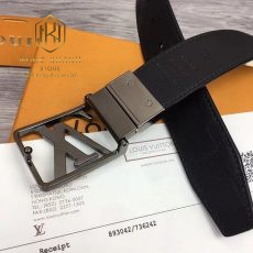 That lung nam louis vuitton caro chim hoa tiet logo long mat khoa mau trang 3