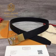 That lung nam louis vuitton caro chim hoa tiet logo long mat khoa mau vang 4 1