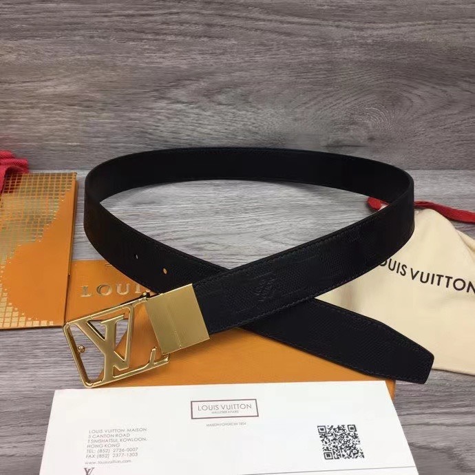 That lung nam louis vuitton caro chim hoa tiet logo long mat khoa mau vang 4