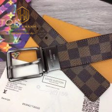 That lung nam louis vuitton caro khoa kim dau vuong day caro nau mat trang 3