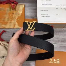 That lung nam louis vuitton da taiga mat khoa xuong day den mat vang 1