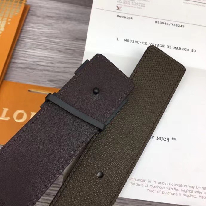 That lung nam louis vuitton da taiga mat khoa xuong day nau mat den 2