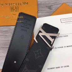 That lung nam louis vuitton hoa den logo bong mat khoa mau trang 4