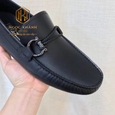 giay luoi Salvatore Ferragamo da tron tag lech mau den 1