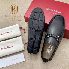 giay luoi Salvatore Ferragamo mau den hoa tiet xich 1