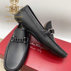 giay luoi Salvatore Ferragamo mau den hoa tiet xich 6 1