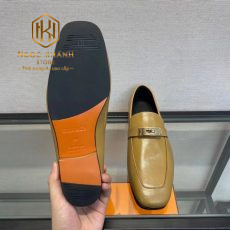 giay luoi hermes de cao mau vang be da tron hoa tiet khoa vang mui vuong 6