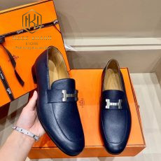 giay luoi hermes de cao mau xanh da taiga hoa tiet chu H mau trang 6