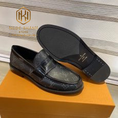 giay luoi louis vuitton de cao hoa tiet full hoa mau den 1