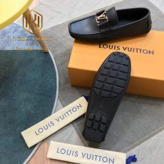 giay luoi louis vuitton like auth mau den da taiga mat logo trang 3