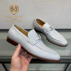 giay luoi louis vuitton mau xam de cao da taiga hoa tiet logo giua 9