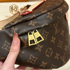 Túi đeo chéo nam Louis Vuitton