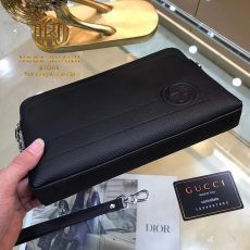 vi nam gucci cam tay mau den da nhan logo goc 3