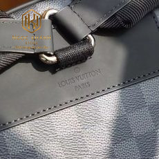 Ba lo louis vuitton hoa tiet caro den dang tron 10