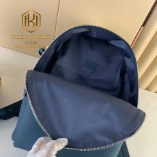 Ba lo louis vuitton hoa tiet logo phia truoc mau xanh 5