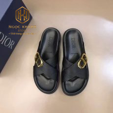 dep nam dior mau den da tron hoa tiet logo vang quai cheo 7