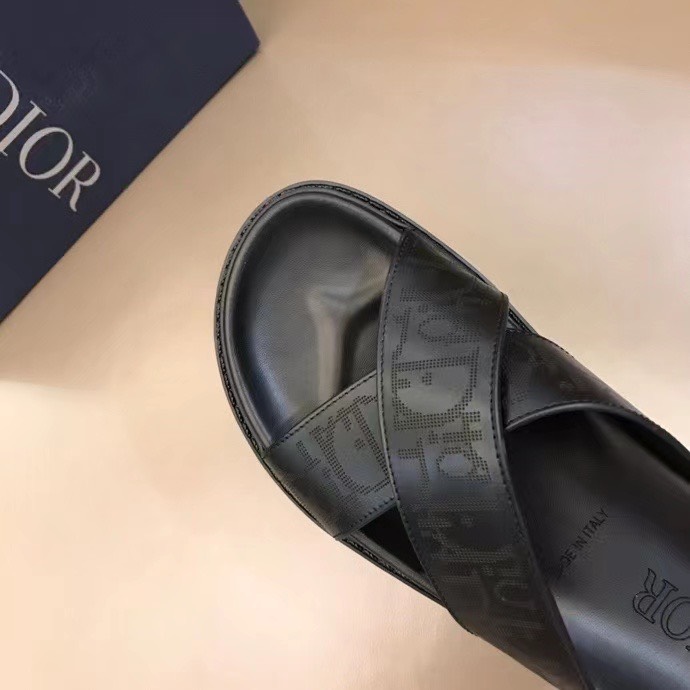 dep nam dior mau den hoa tiet chu quai cheo 3