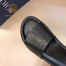 dep nam dior mau den hoa tiet chu quai ngang 1