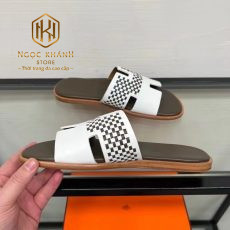 dep nam hermes mau nau quai trang hoa tiet cham like auth 2