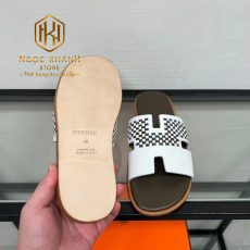 dep nam hermes mau nau quai trang hoa tiet cham like auth 4