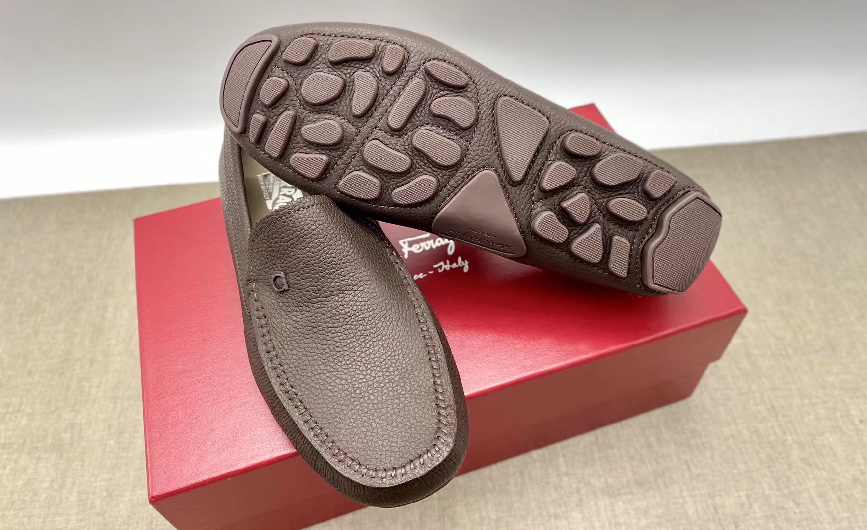 giay luoi Salvatore Ferragamo da nhan logo chim mau nau 7