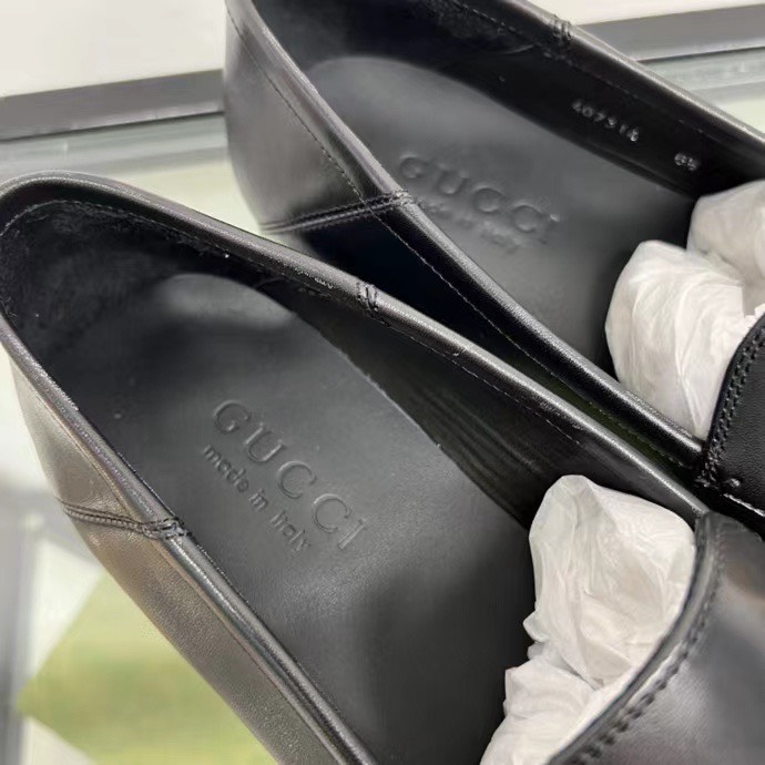 giay luoi gucci de cao hoa tiet khoa vang mui nhon mau den 7 1