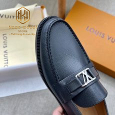 giay luoi louis vuitton de cao mau den logo nho trang da taiga 8