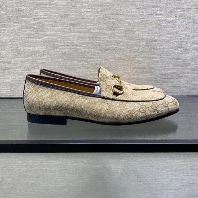 giay luoi nam gucci de mau vang dap logo 1
