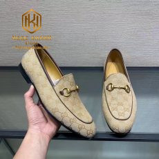 giay luoi nam gucci de mau vang dap logo 2 1