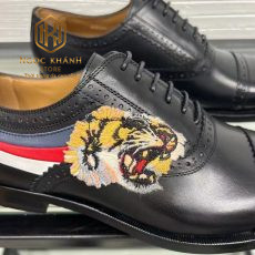 giay nam gucci mau den vien do hoa tiet ho 3