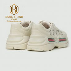 giay nam gucci rhyton mau trang hoa tiet logo 2