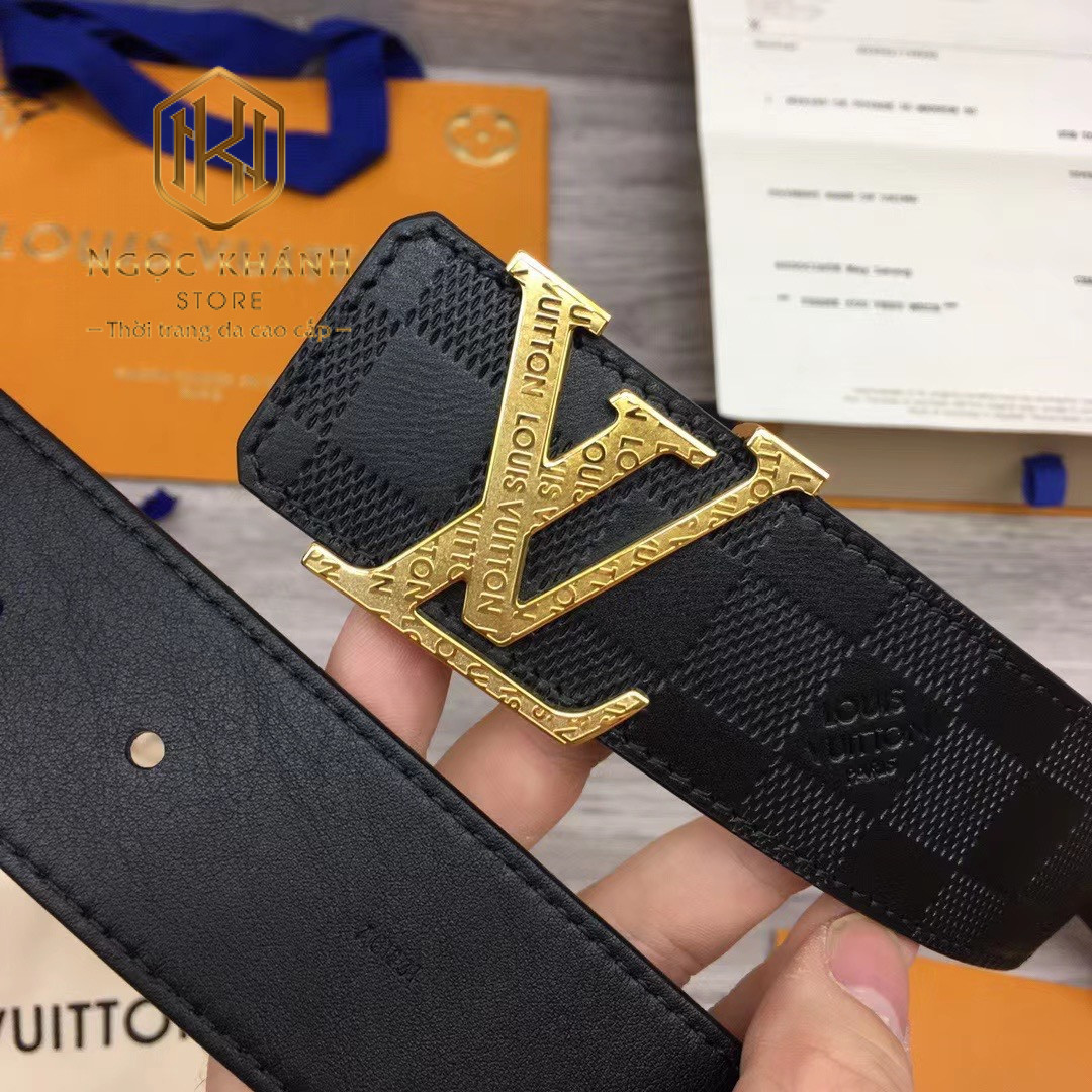 that lung nam Louis Vuitton caro chim hoa tiet logo khac chu mat vang 1