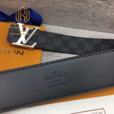 that lung nam Louis Vuitton caro den hoa tiet ogo mat trang 5