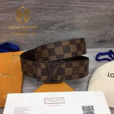 that lung nam Louis Vuitton caro hoa tiet logo mat nau