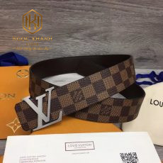 that lung nam Louis Vuitton caro hoa tiet logo mat xam 1