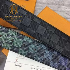 that lung nam Louis Vuitton caro phoi mau hoa tiet logo mat trang 12