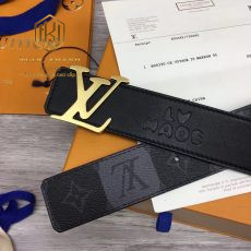 that lung nam Louis Vuitton hoa den ke o hoa tiet logo mat vang 1