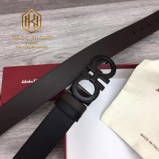 that lung nam Salvatore Ferragamo da tron hoa tiet khoa logo mat den 4