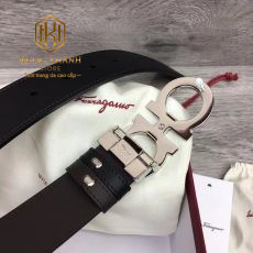 that lung nam Salvatore Ferragamo da tron hoa tiet khoa logo mat trang 2