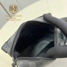 tui deo cheo louis vuitton hoa tiet caro den ve vat hinh hop 2