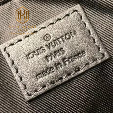 tui deo cheo louis vuitton hoa tiet caro to 3 tui mau den 5