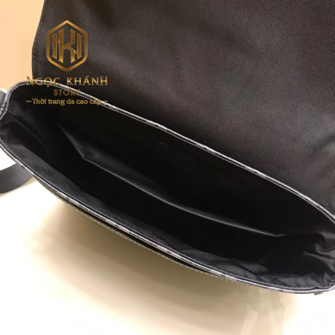 tui deo cheo louis vuitton hoa tiet hoa den nap day 5 1